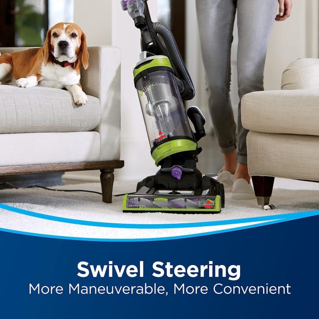 Triple action brush roll of the BISSELL CleanView Swivel Pet ensuring deep clean