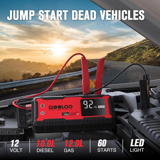 Jump starter power bank connected to a car battery, with 92% power, compatible with 12V systems for 10.0L diesel and 12.0L gas engines