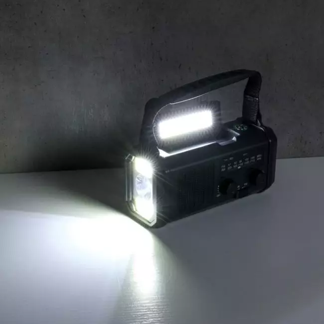 Solar Powered Emergency Power Bank SOS Alarm Type-C Charging Hand Crank Radio with LED Flashlight Multifunctional for Cell Phone 3
